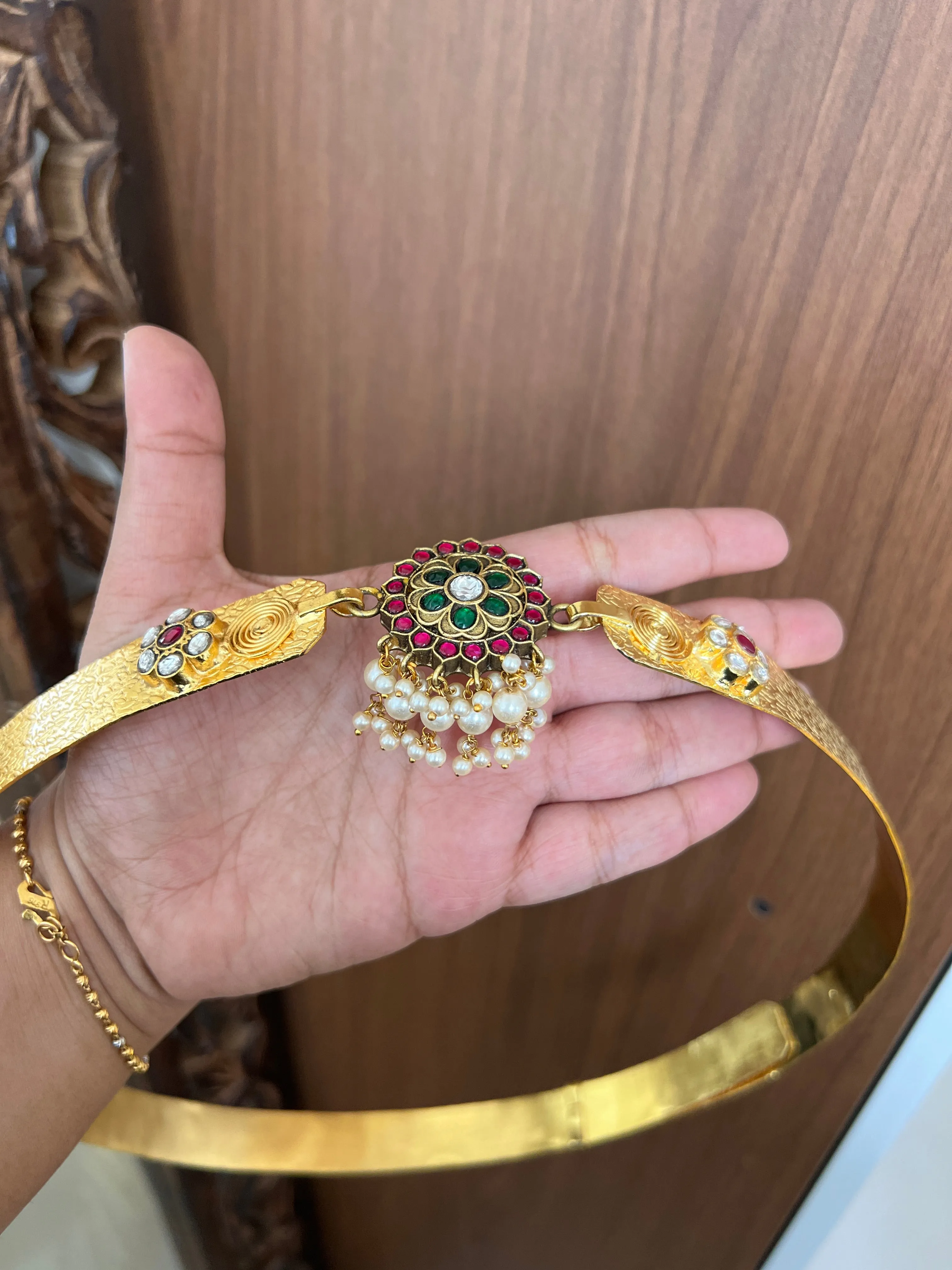 Kundan flower hip belt