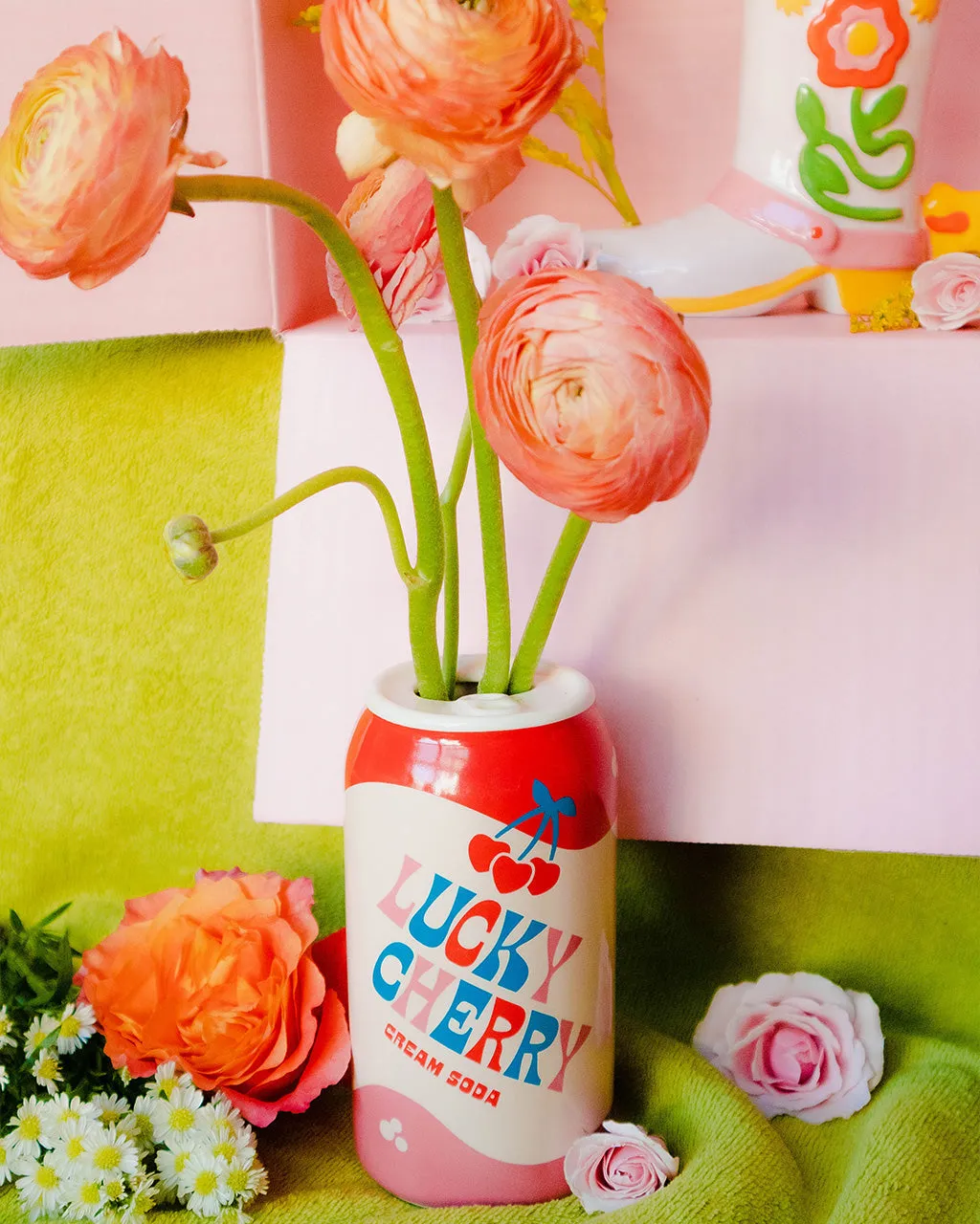 LUCKY CHERRY CREAM SODA VASE