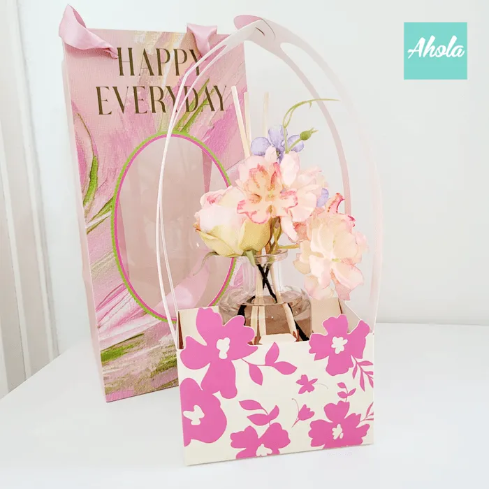 【Me+You=Love】Floral Reed Diffuser with Essential Oils 小花束香薰擴香瓶