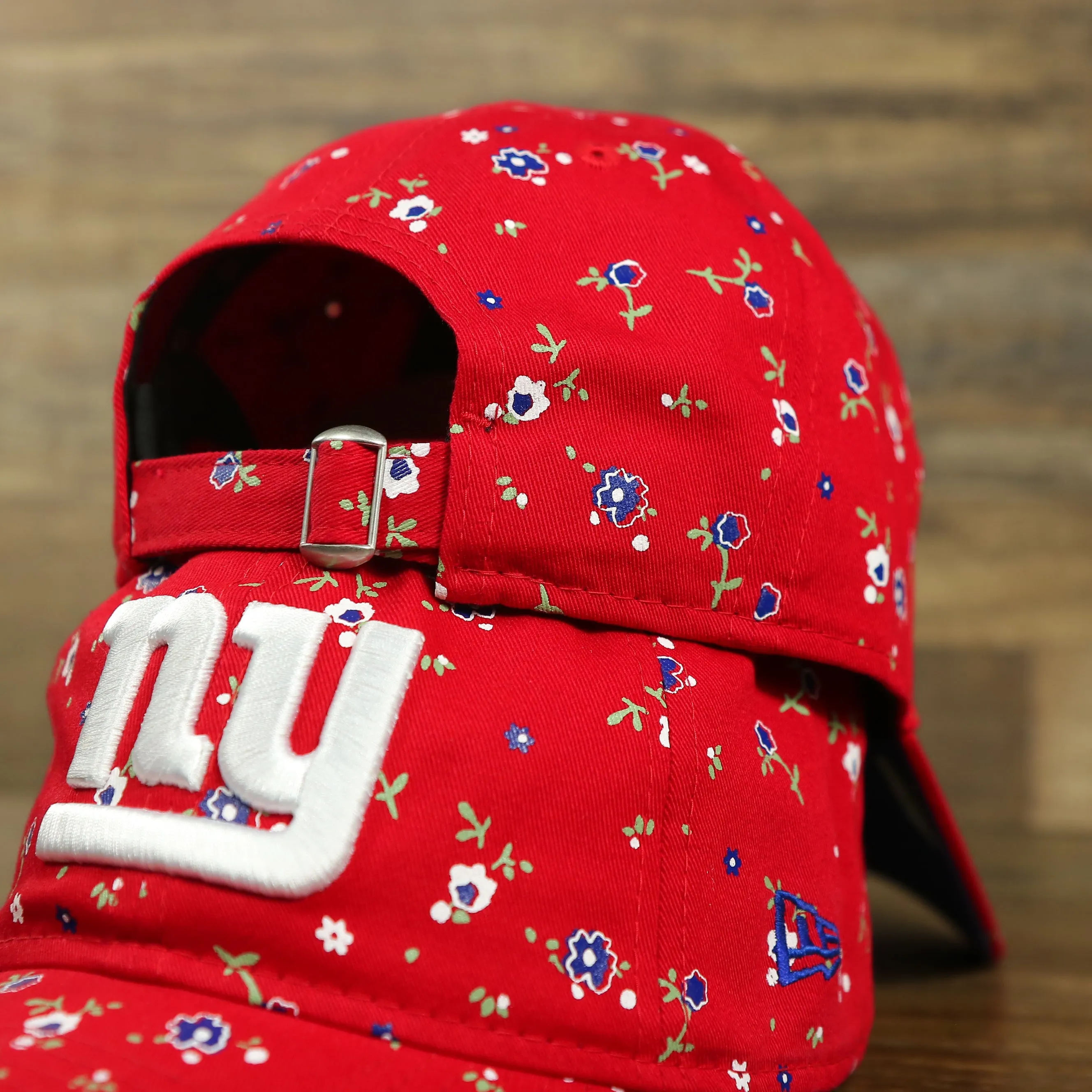 New York Giants Ladies Floral Bloom Micro Flower Pattern 9Twenty Dad Hat | Womens Floral Giants Hat