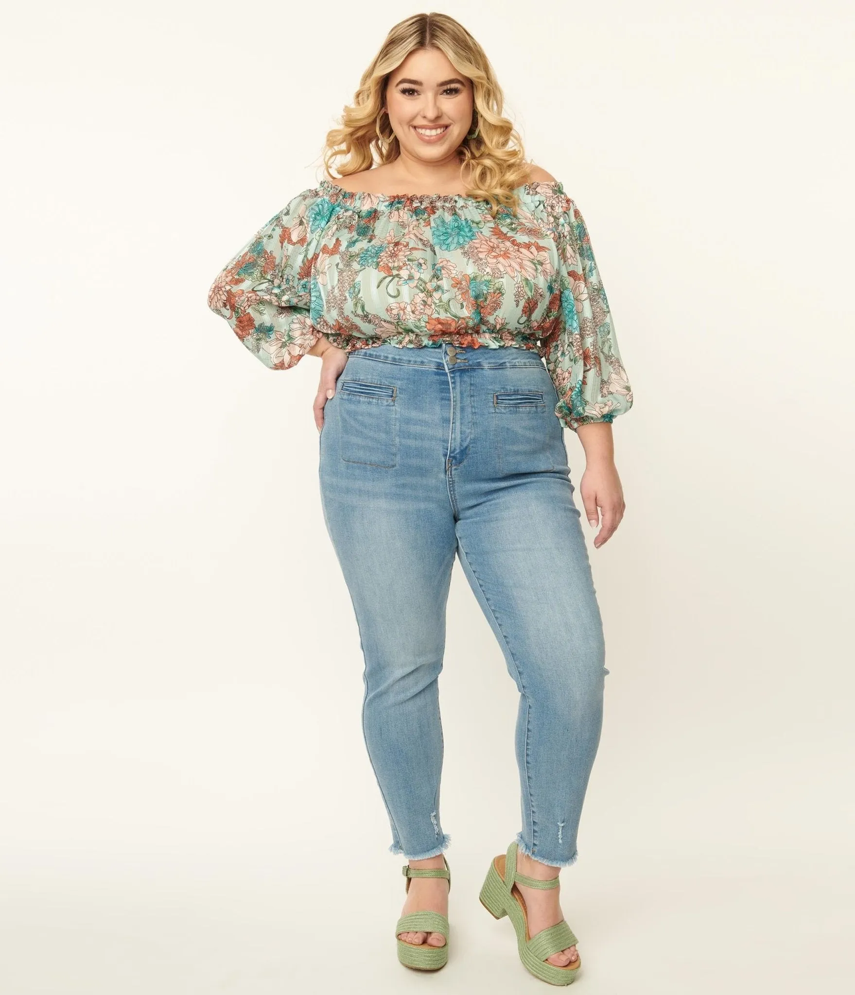 Plus Size Light Blue Wash Front Pocket Skinny Jeans