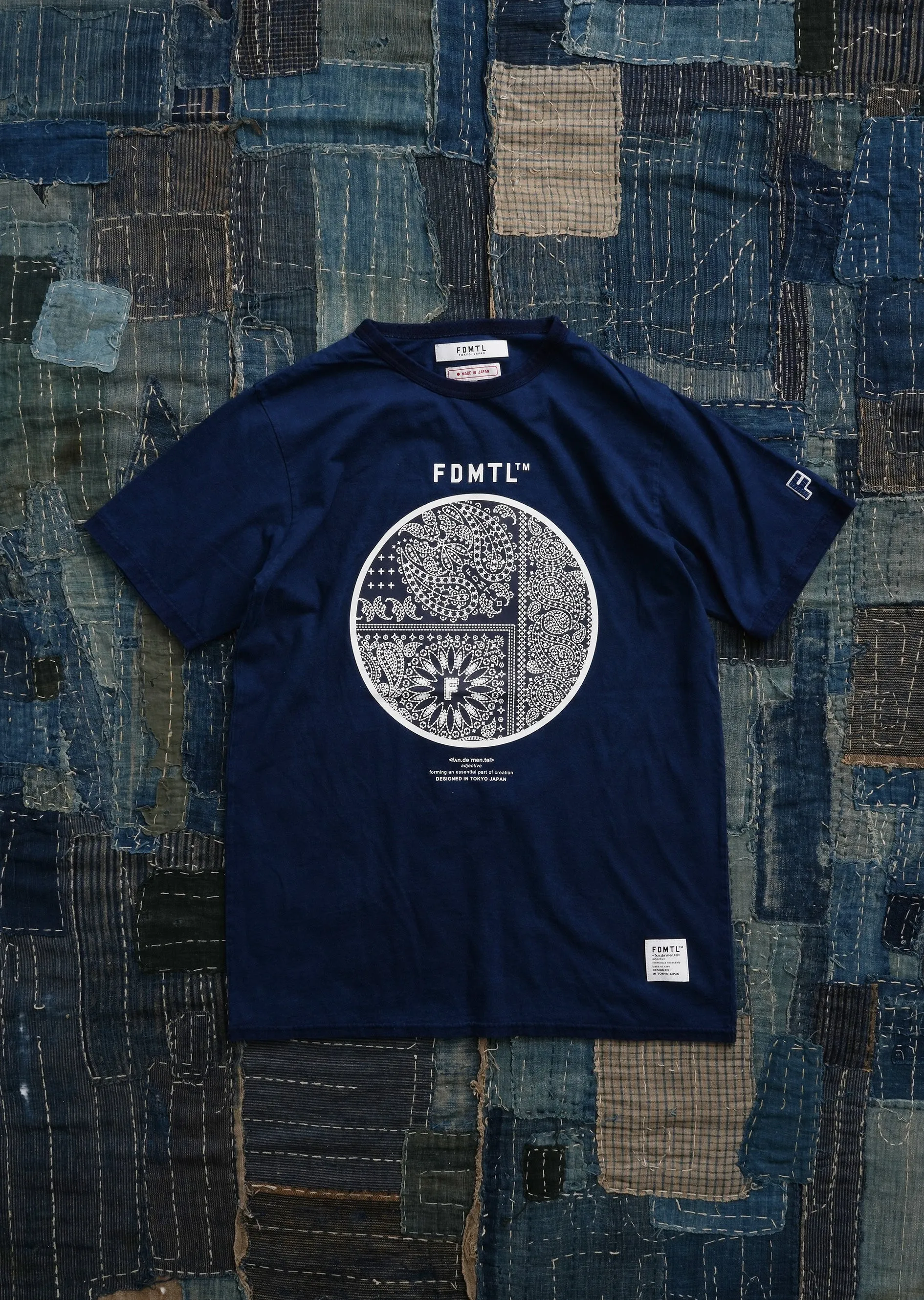 PRINTED PAISELY INDIGO TEE 'INDIGO'